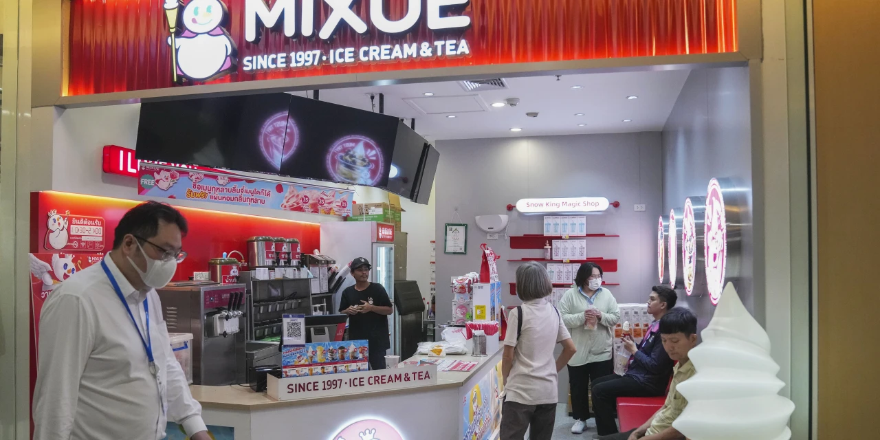 They Built the World’s Biggest Fast-Food Chain With the Dollar General Playbook