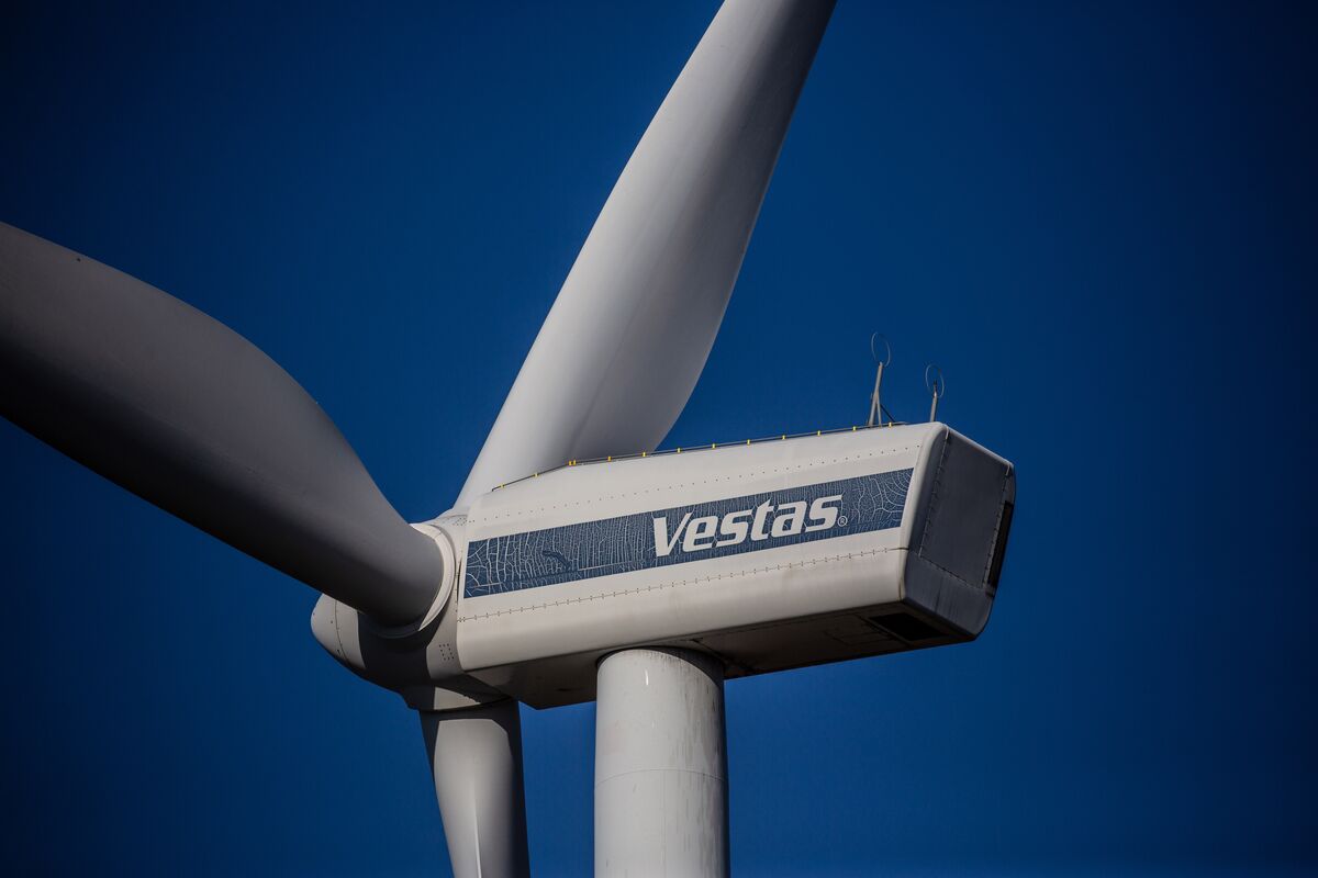 Vestas Soars 74% in 2025 on Order Growth, Easing Policy Fears