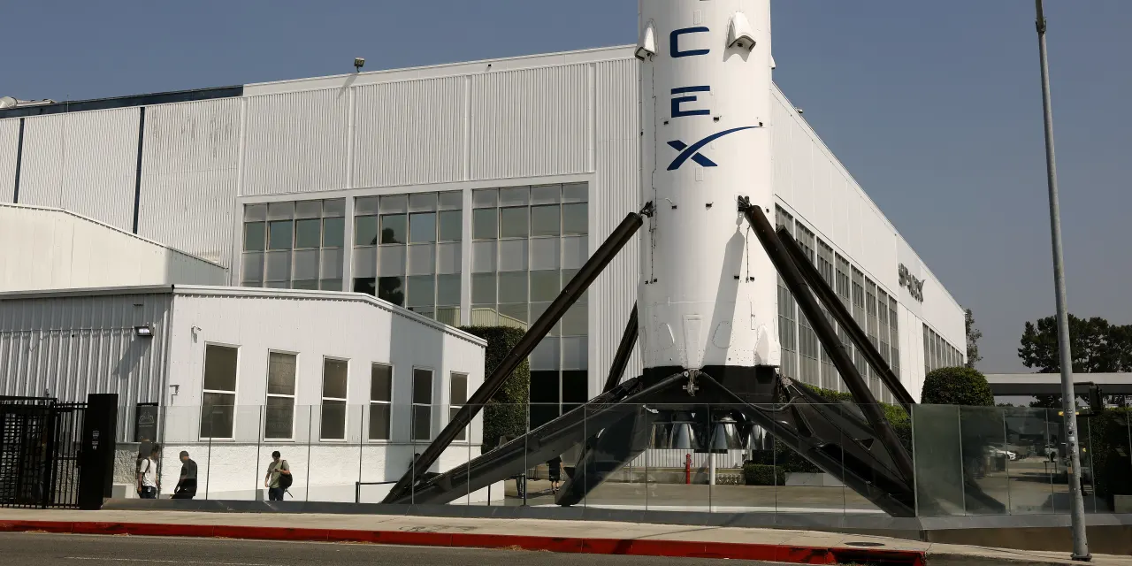 These analysts say Elon Musk’s ambitious AI plans for SpaceX should be taken seriously, thanks to Microsoft