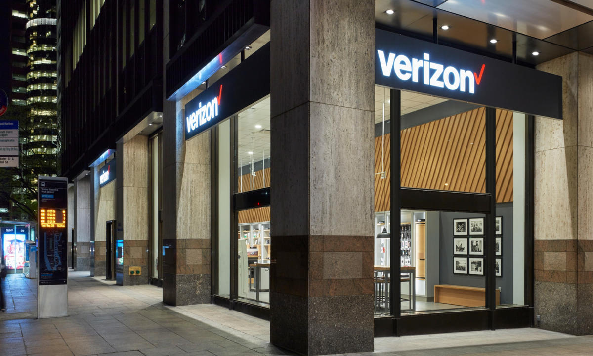 Yielding 6.6%, Is Verizon a Safe Dividend Stock? - Yahoo Finance
