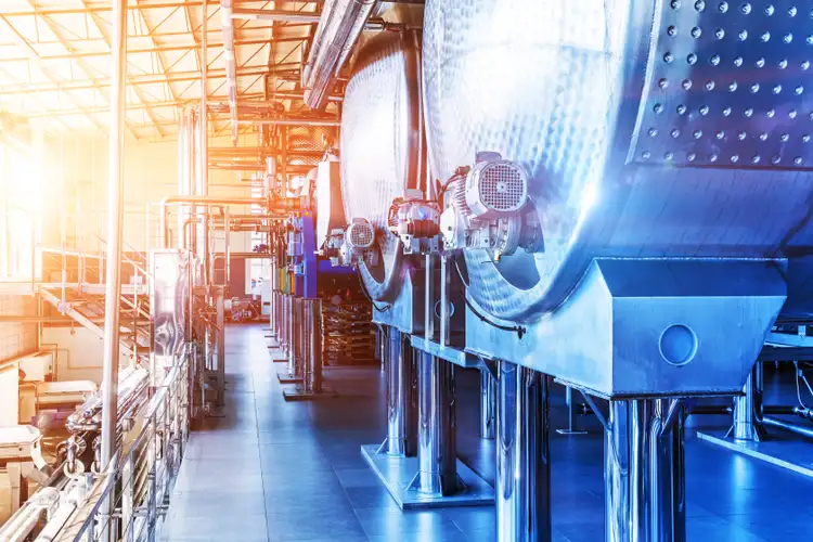 Chemours stock edges higher as company beats quarterly estimates