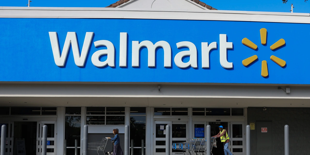 Walmart Further Shuffles Top Executives