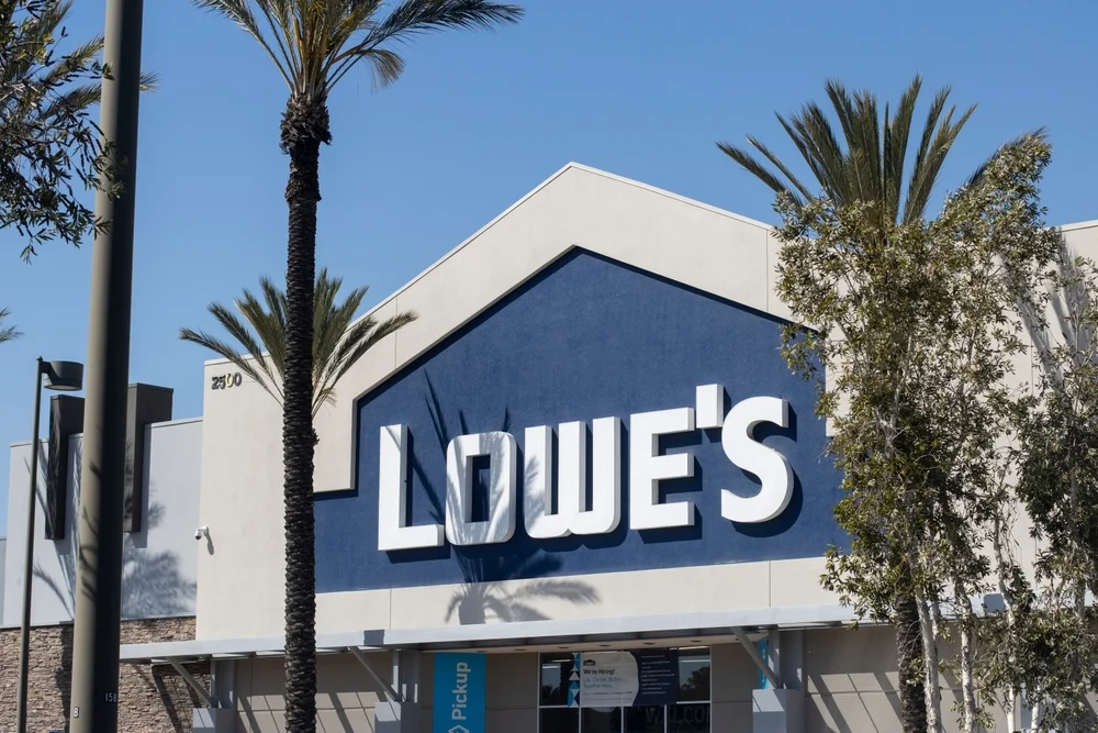 Lowe's Buys Artisan Design Group, Bullish Analyst Explains Synergies