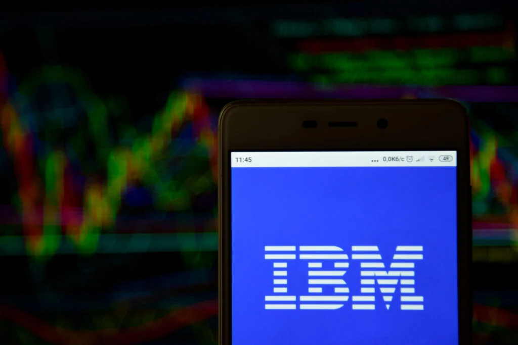 What's Going On With IBM Stock Amid Expansion In Canada?