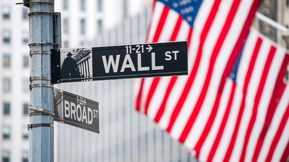 Dow Jones Futures Advance As Treasury Yields Tumble; Apple, Tesla Rally