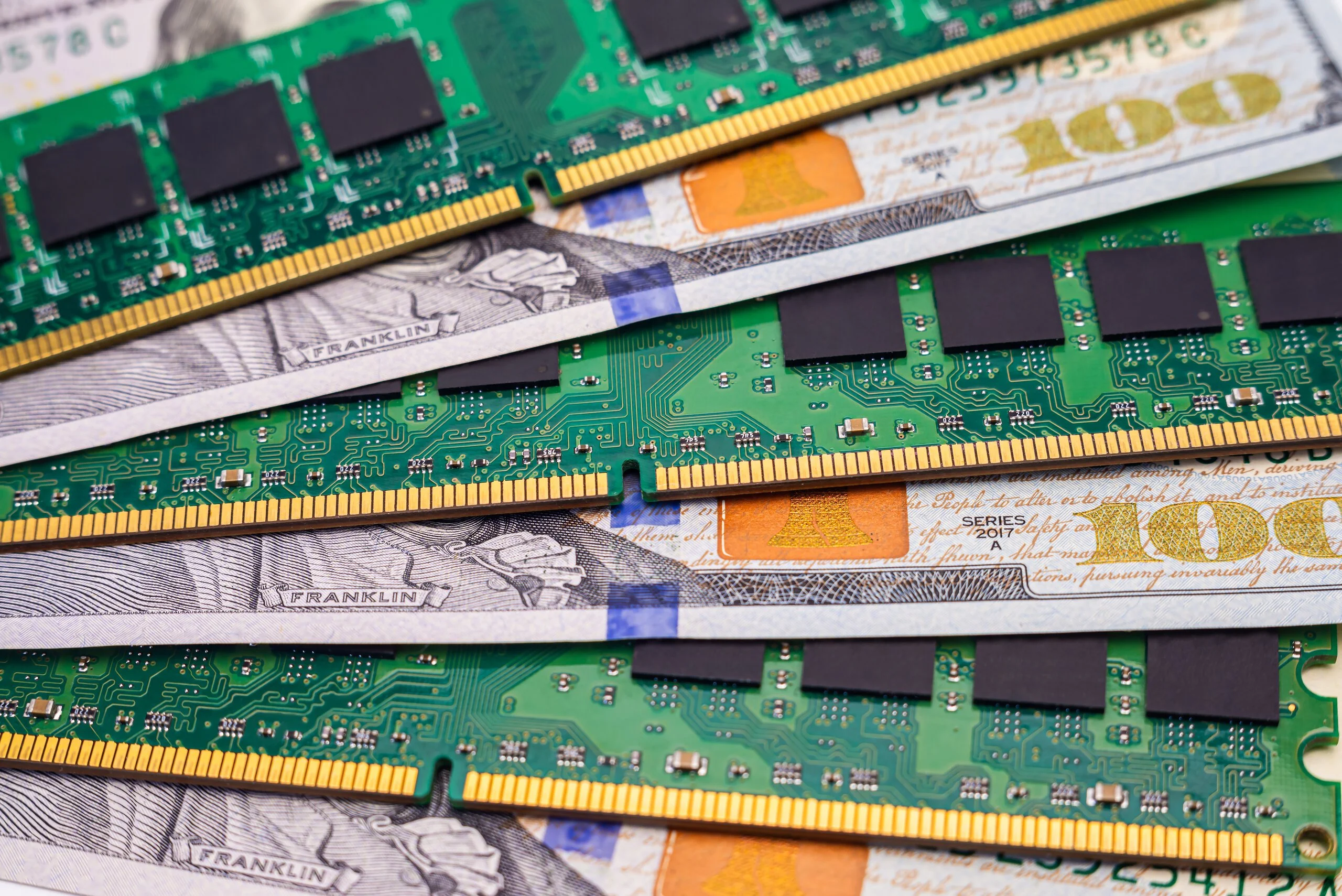 SK Hynix Jumps 7% as AI Diverts Memory From Phones, Micron Holds Steady, Apple Slips