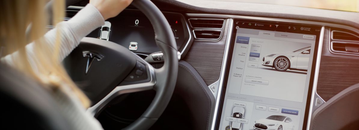 Tesla Independent Director Acquires 3,604% More Stock
