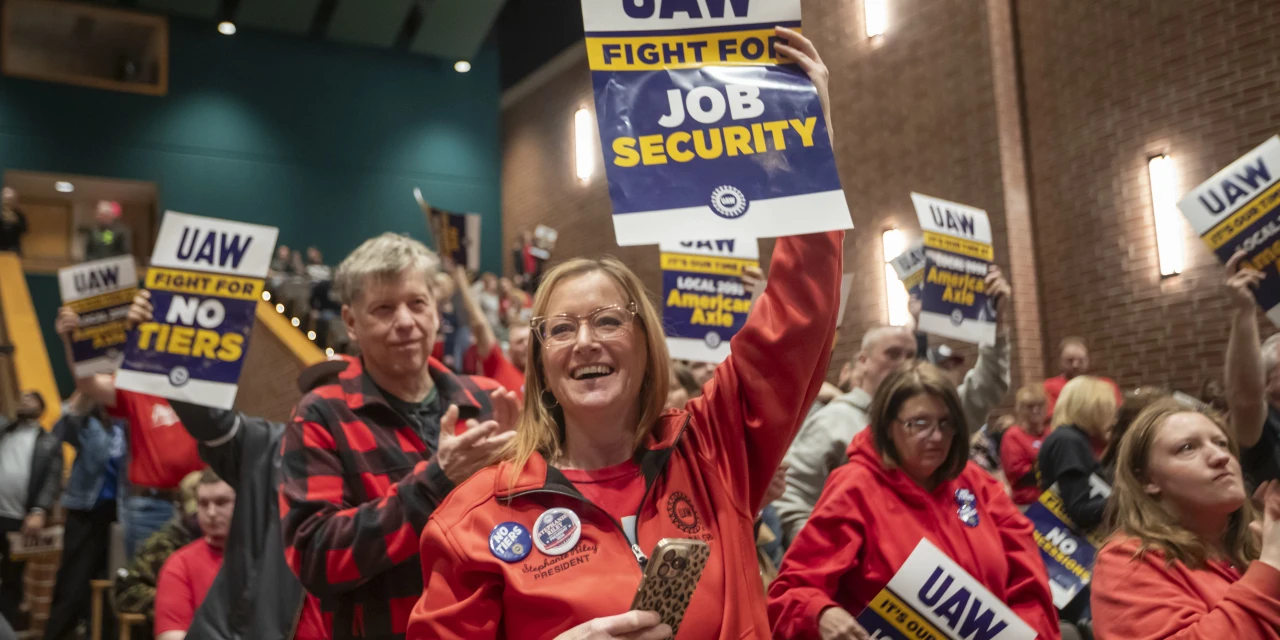UAW to Strike at Key General Motors Truck Supplier Plant