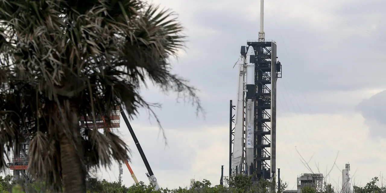 SpaceX Could Be Worth as Much as Tesla. How Musk Manufactures Trillion Dollar Companies.