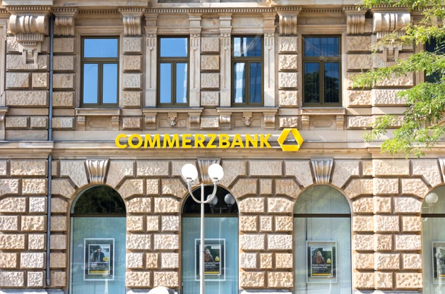 ECB leans toward allowing Unicredit's bid for Commerzbank - report