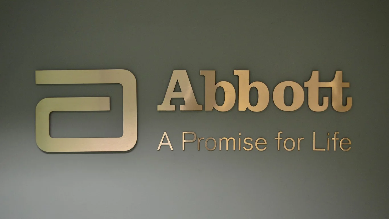 Abbott Laboratories Lost 16% This Year: One Analyst Sees 35% Gains for the Healthcare Giant