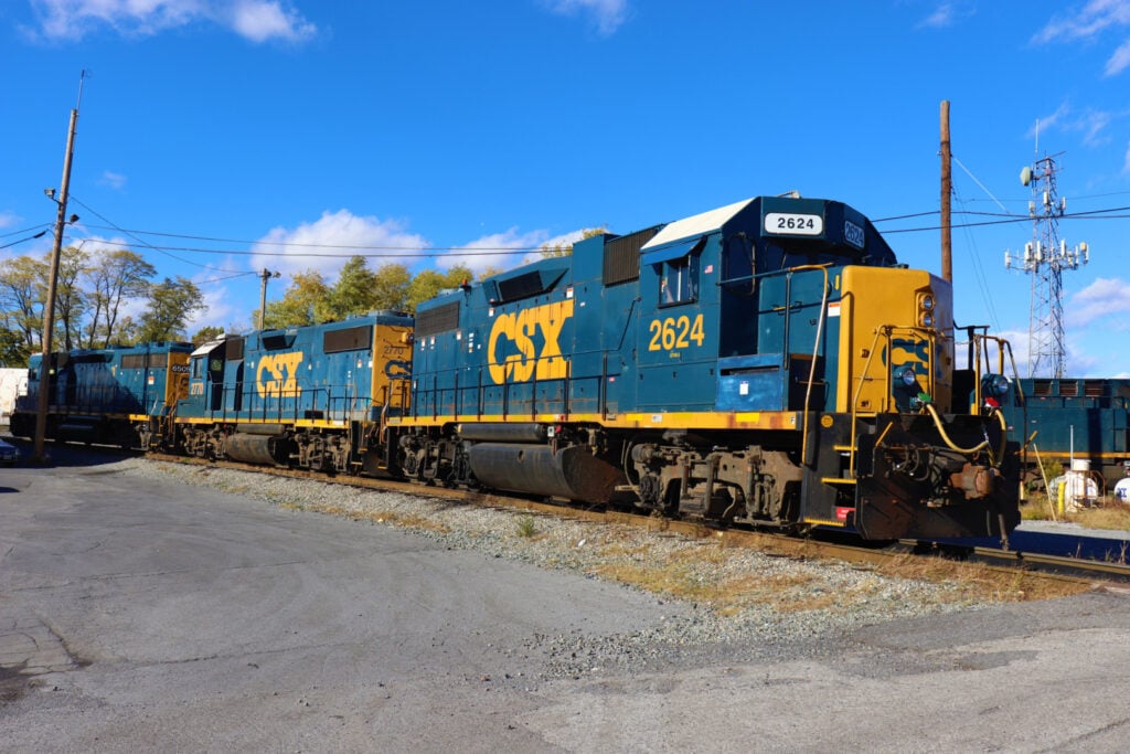 CSX Stock Climbs After Q2 Earnings Beat Estimates