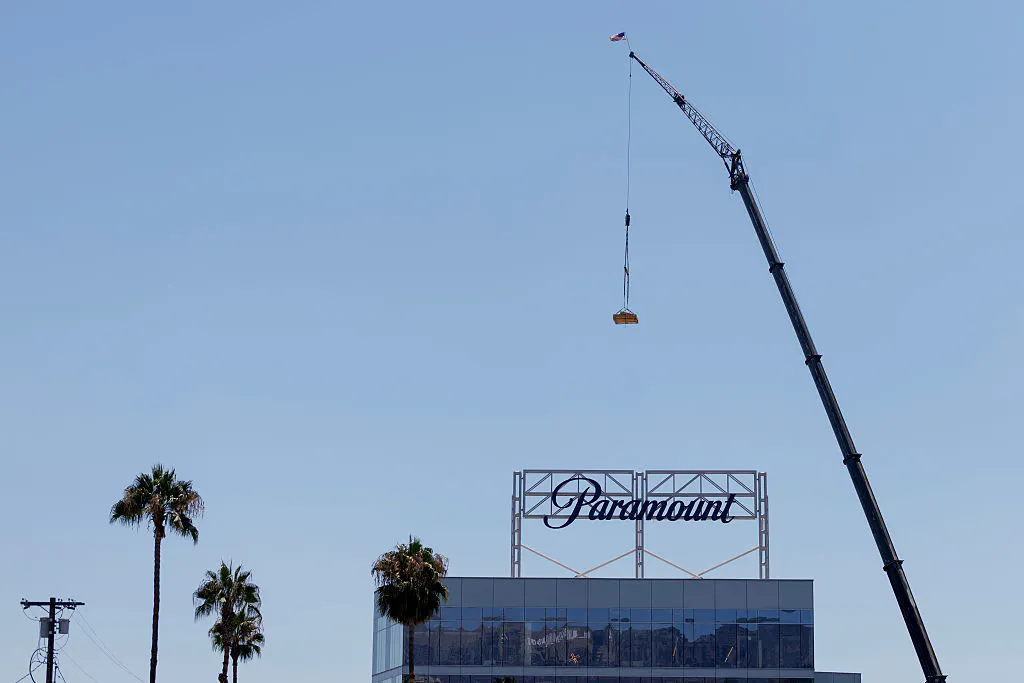 Paramount sinks as ratings agencies scrutinize its debt