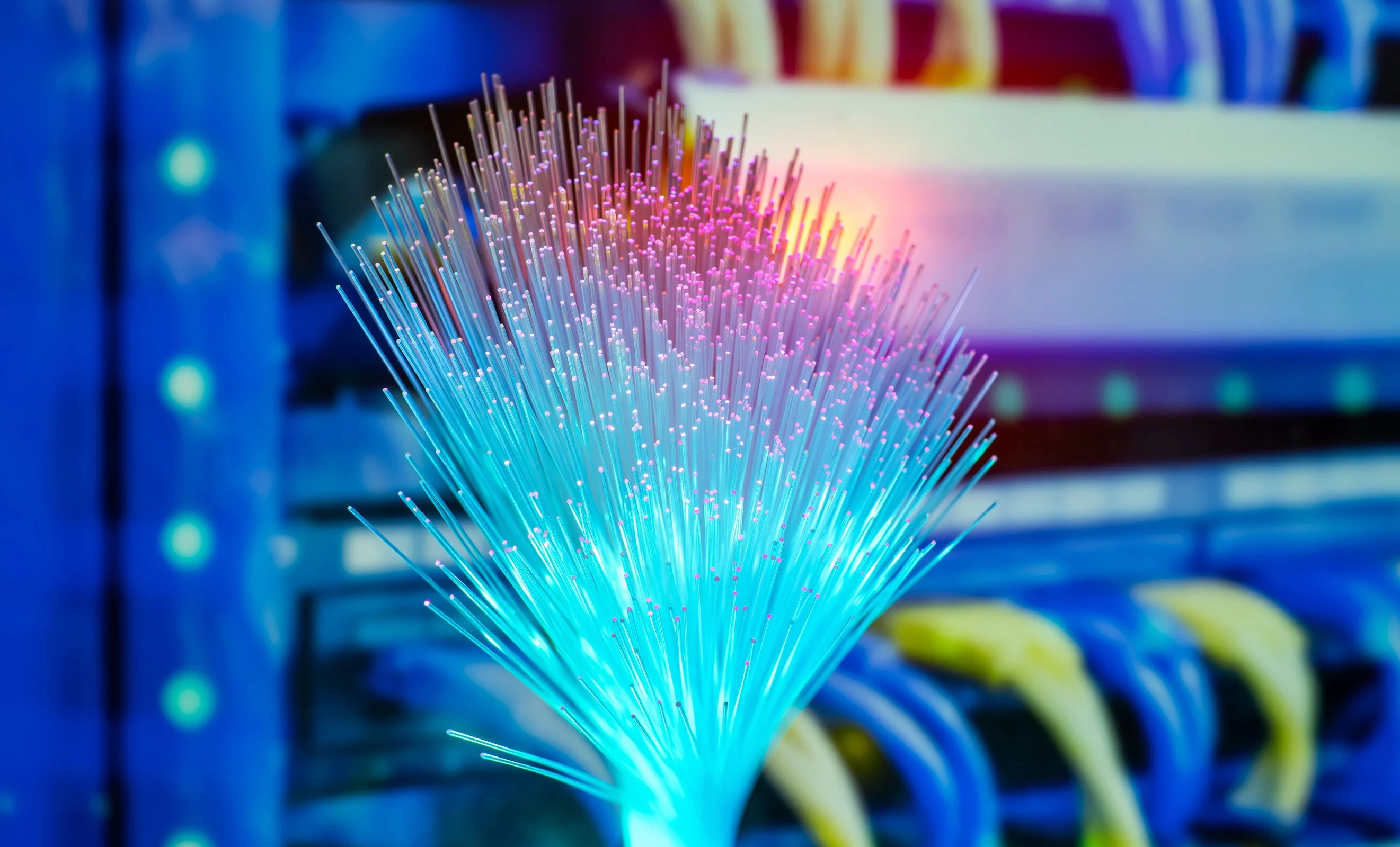 Verizon Just Locked In 80 Million Miles of Fiber Through 2032