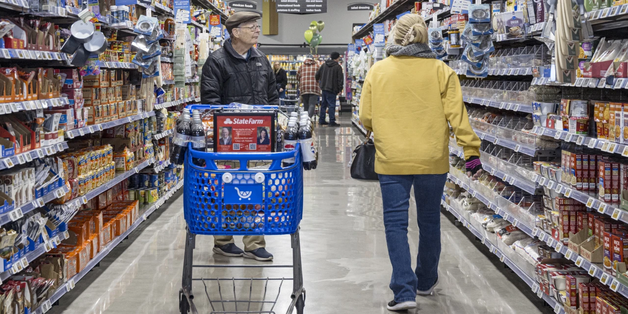 Kroger Posts Higher Profit but Gives Cautious Full-Year Forecast