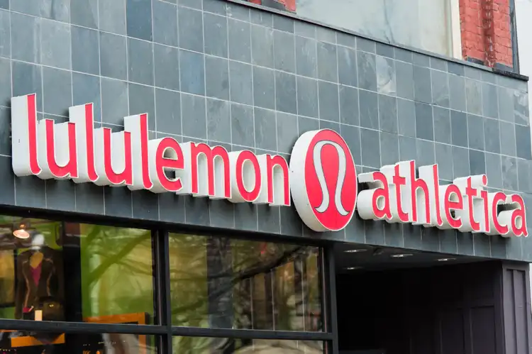 Lululemon stock closes in red and breaks a six-day green spell