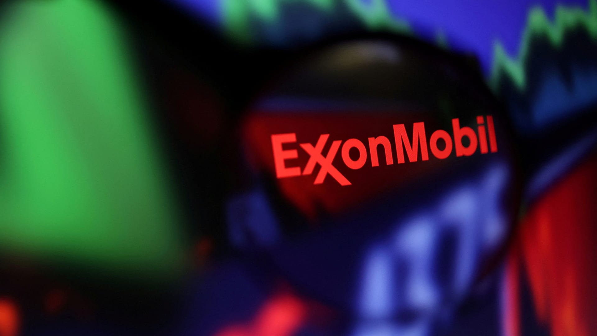 NextEra working with Exxon to develop gigawatt data center for hyperscaler