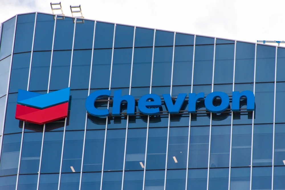 Chevron Is 'Firing On All Cylinders,' Analyst Raises Price Target After Q1