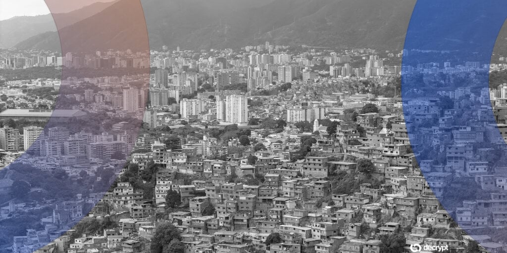 US Strike on Venezuela Puts Bitcoin in Focus as Oil Slides