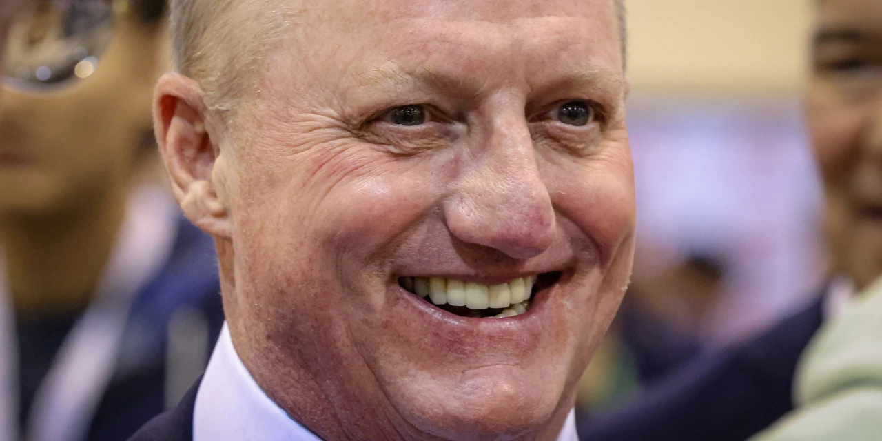 What Do Investors Think of Buffett’s Successor as Berkshire CEO, Greg Abel?