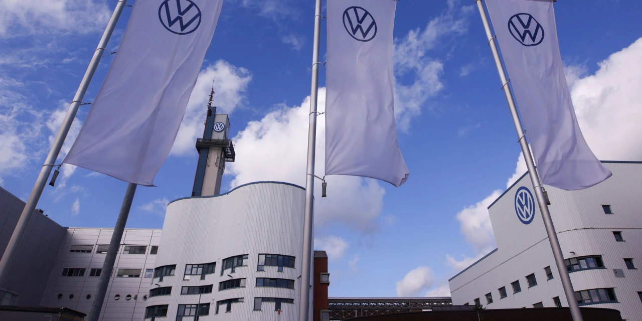 Volkswagen to Sell German Site to Israel’s Aurelius, State of Lower Saxony