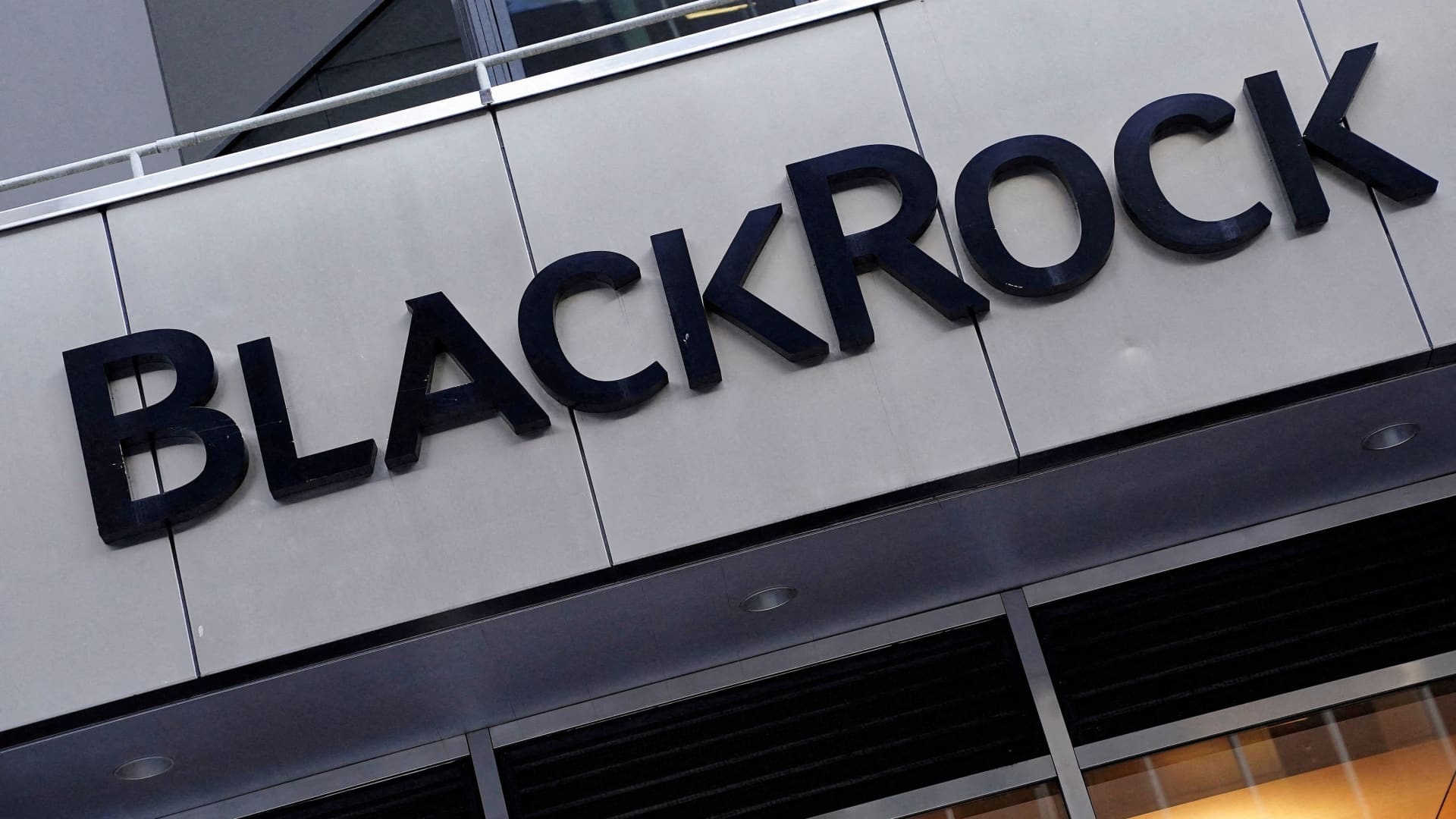 BlackRock expands its tokenized money market fund to Polygon and other blockchains