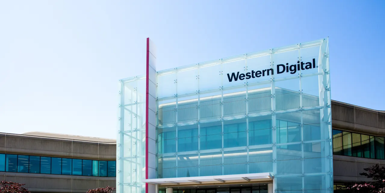The memory trade is faltering as Western Digital’s stock slides in the face of earnings beat