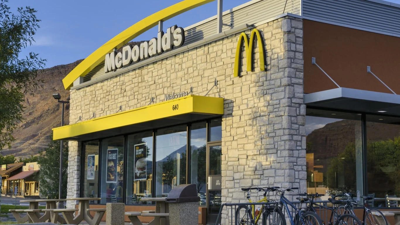 KeyBanc Cuts McDonald's Price Target to $330 as April Softness Tests the Recovery Thesis