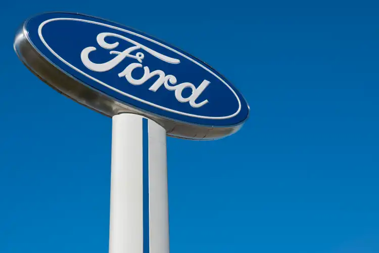 Ford snaps six straight sessions of gains