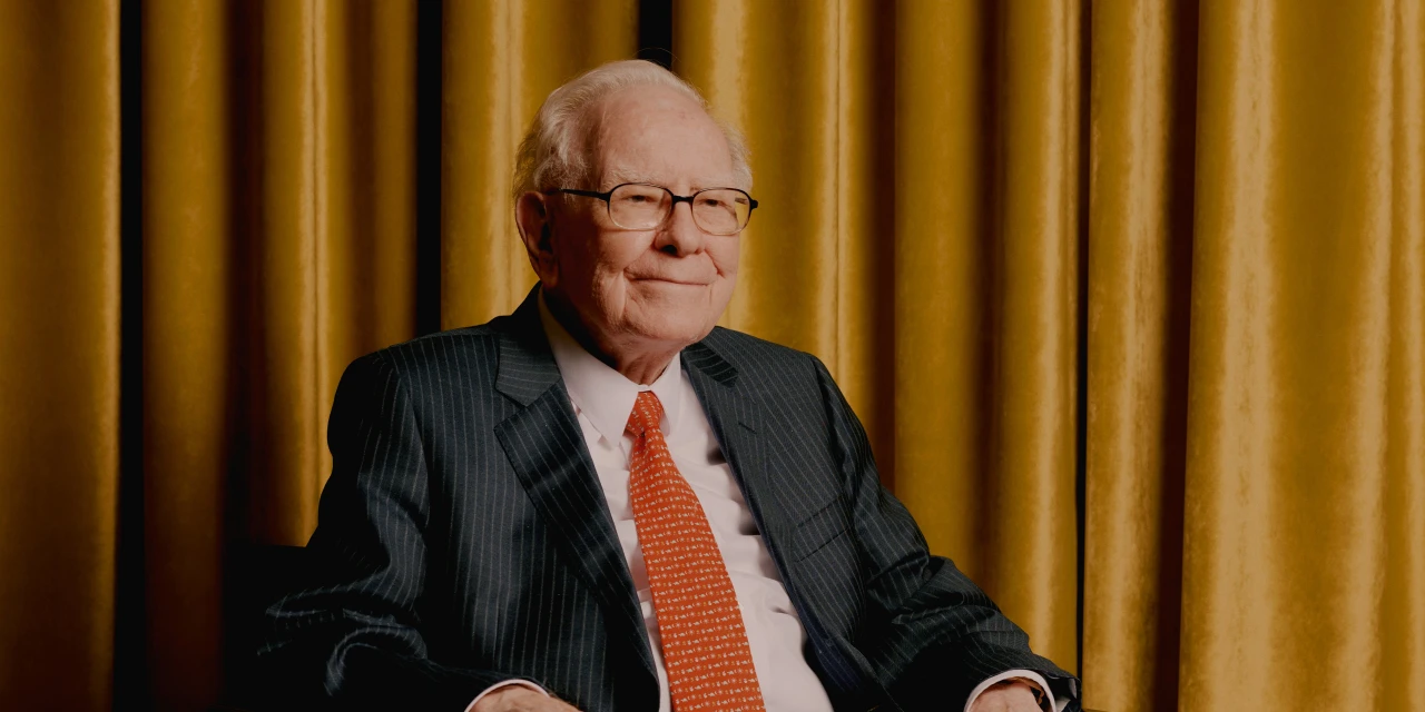 Berkshire Hathaway Shuffles Top Ranks in Runup to Warren Buffett’s Retirement