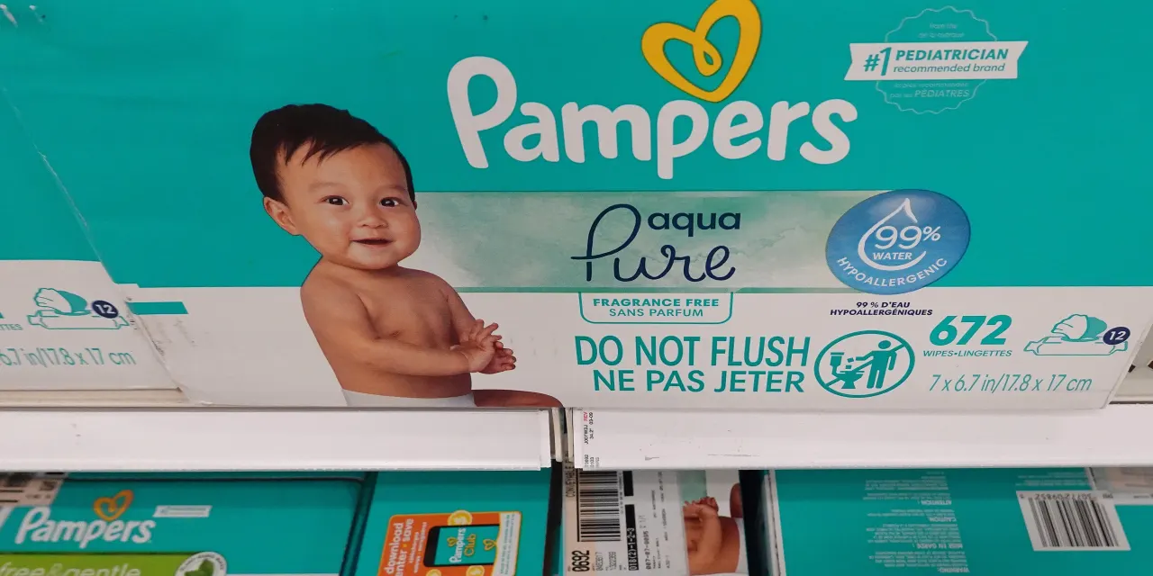 The diaper wars go deluxe as Pampers, Huggies chase shoppers ready to pay more for premium products