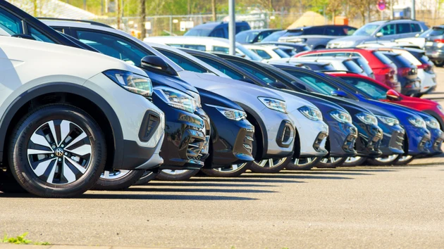 America's Car-Mart plunges on report it's seeking rescue financing