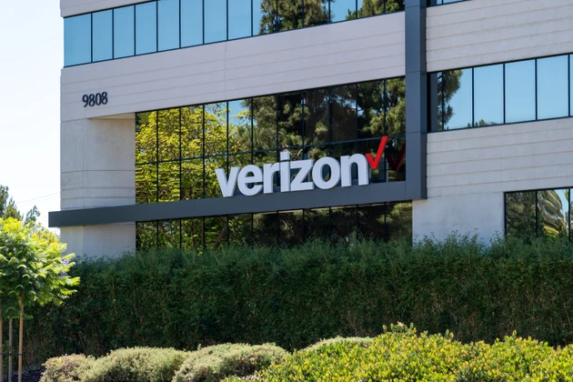 Verizon trims workforce, retail network in latest cost-saving move