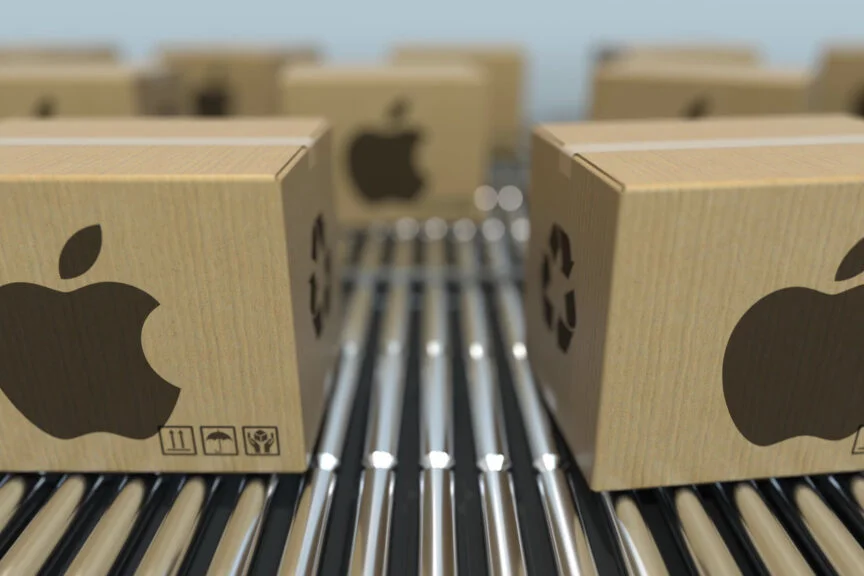 Trump's Apple Tariff Threat Hits Stock Hard, But Here's Why iPhones Can't Just Be 'Made in America'
