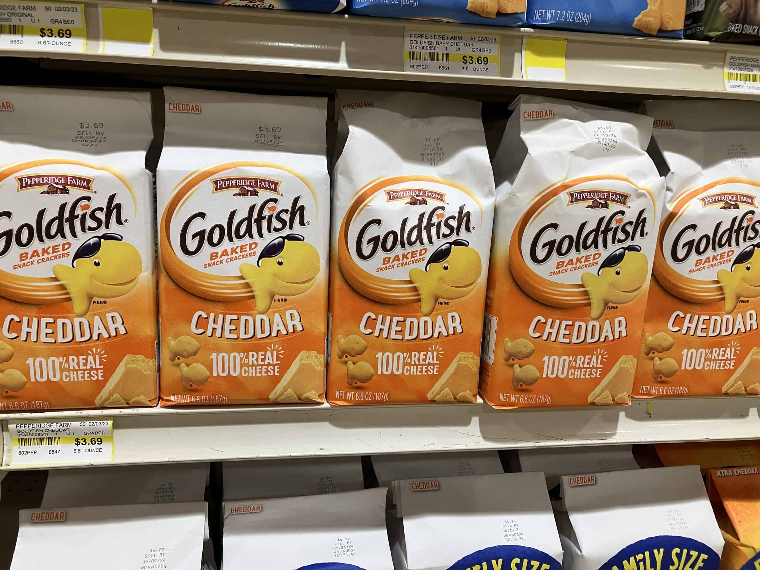 Cramer Says the Snack Business Is Bad. Mondelez and Smucker Did Not Get the Message.