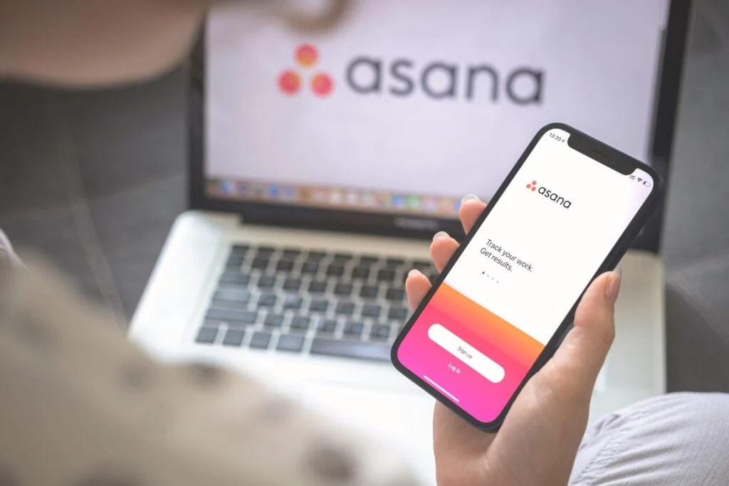 Asana's Stock Slides As Outlook Disappoints, Analysts Predict AI To Become A Bigger Part Of New Business