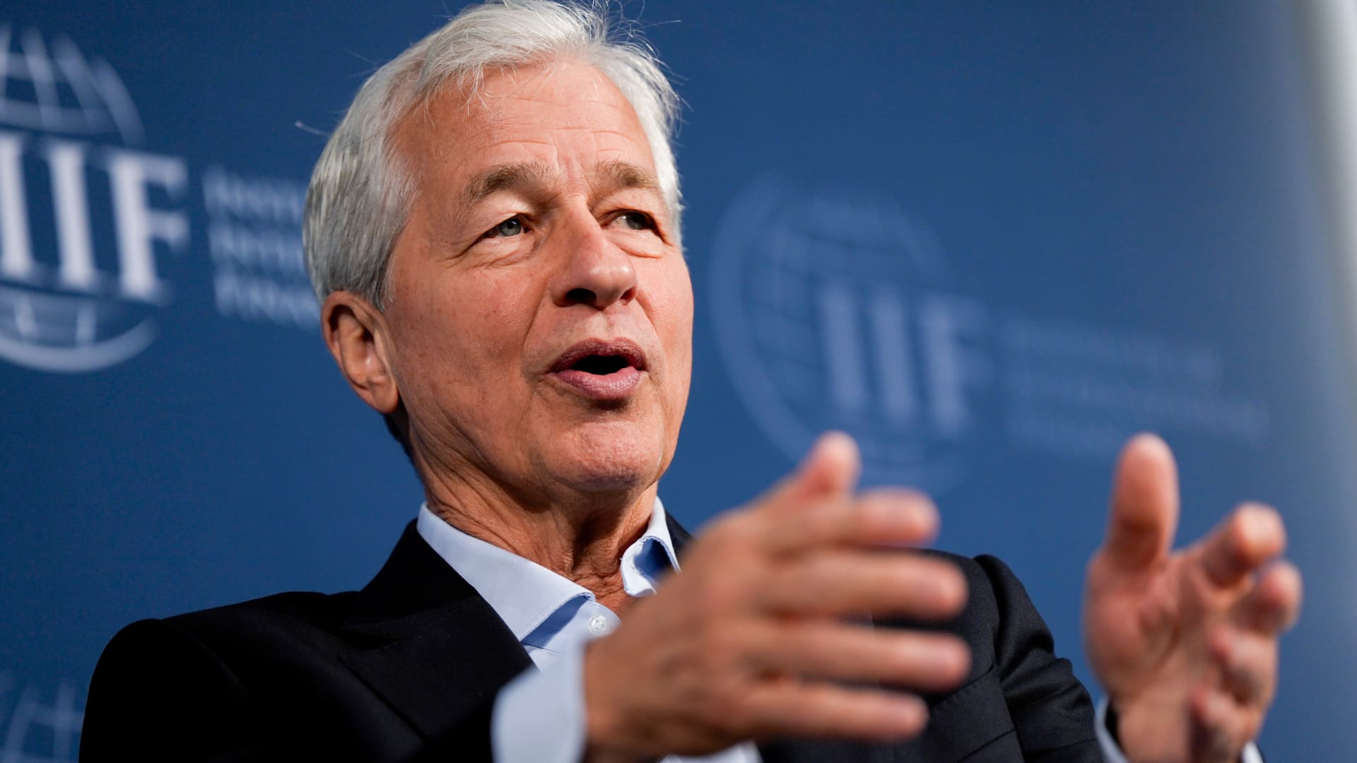 Big banks like JPMorgan Chase and Goldman Sachs are already using AI to hire fewer people