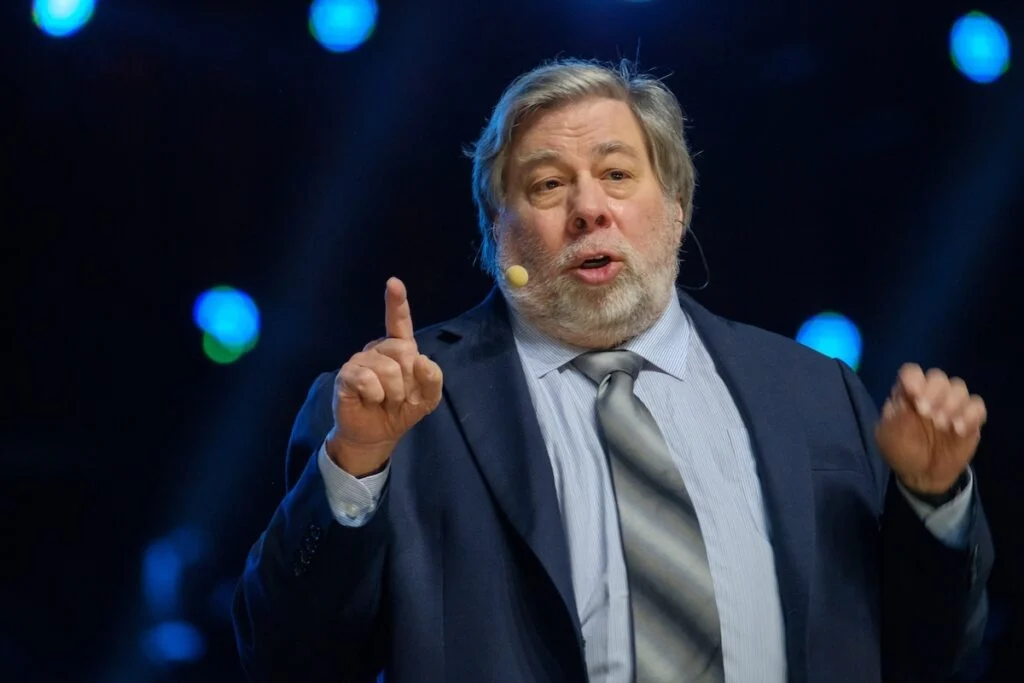 Steve Wozniak's Early Experience At HP Invoked By Coinbase CEO Brian Armstrong To Push 'One Yes' Innovation Rule: 'Anyone In The Company Can Pitch'