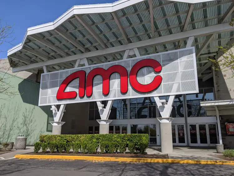 AMC Entertainment stock pops as U.S. box office recovery helps with Q2 revenue beat