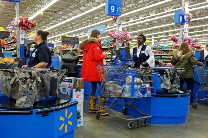 Walmart, Lowe's, Target, Costco Foot Traffic Data Gives Hints About Retail Performance Ahead Of Earnings