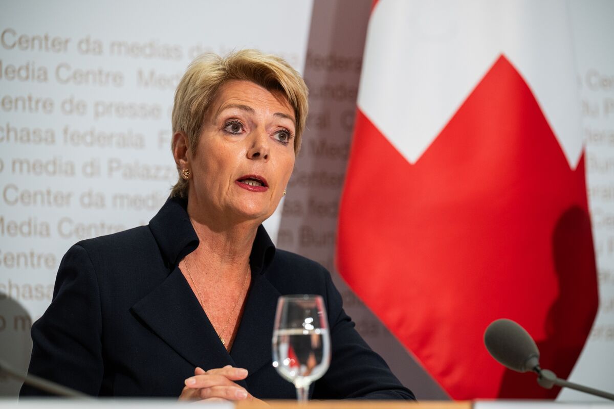 UBS Standoff With Switzerland Intensifies as Reforms Take Shape