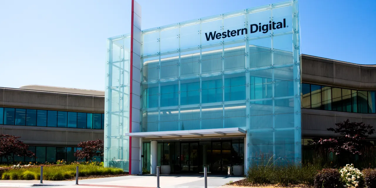 Western Digital Could Be Halfway Through Retiring 2028 Convertible Debt. What It Means for the Stock.