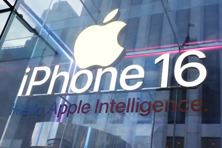 Apple sees bullish views at Wedbush on product and AI driven services growth ahead