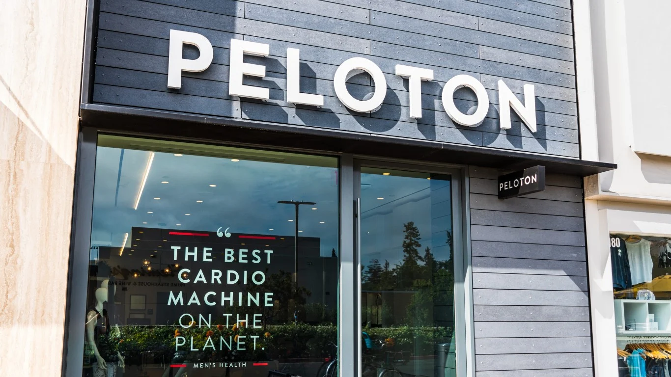 Peloton Gains and Loses 5% Amid Improving Margins and Commercial Pivot