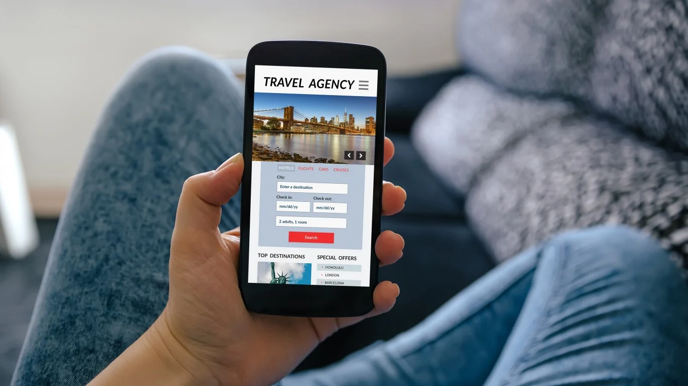 How Booking Holdings and Expedia Are Taking Opposite Bets on AI Shopping Agents