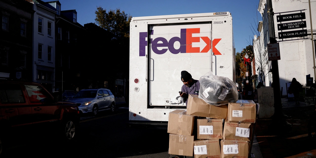 FedEx Files Lawsuit Against U.S., Seeking Refund of Tariffs