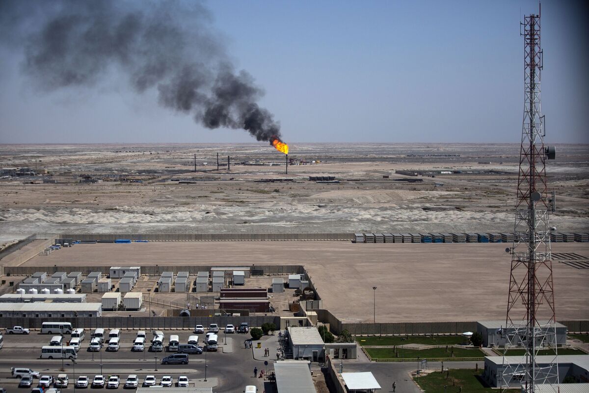 Exxon Considers Majnoon Oil Field Deal for Re-Entry Into Iraq