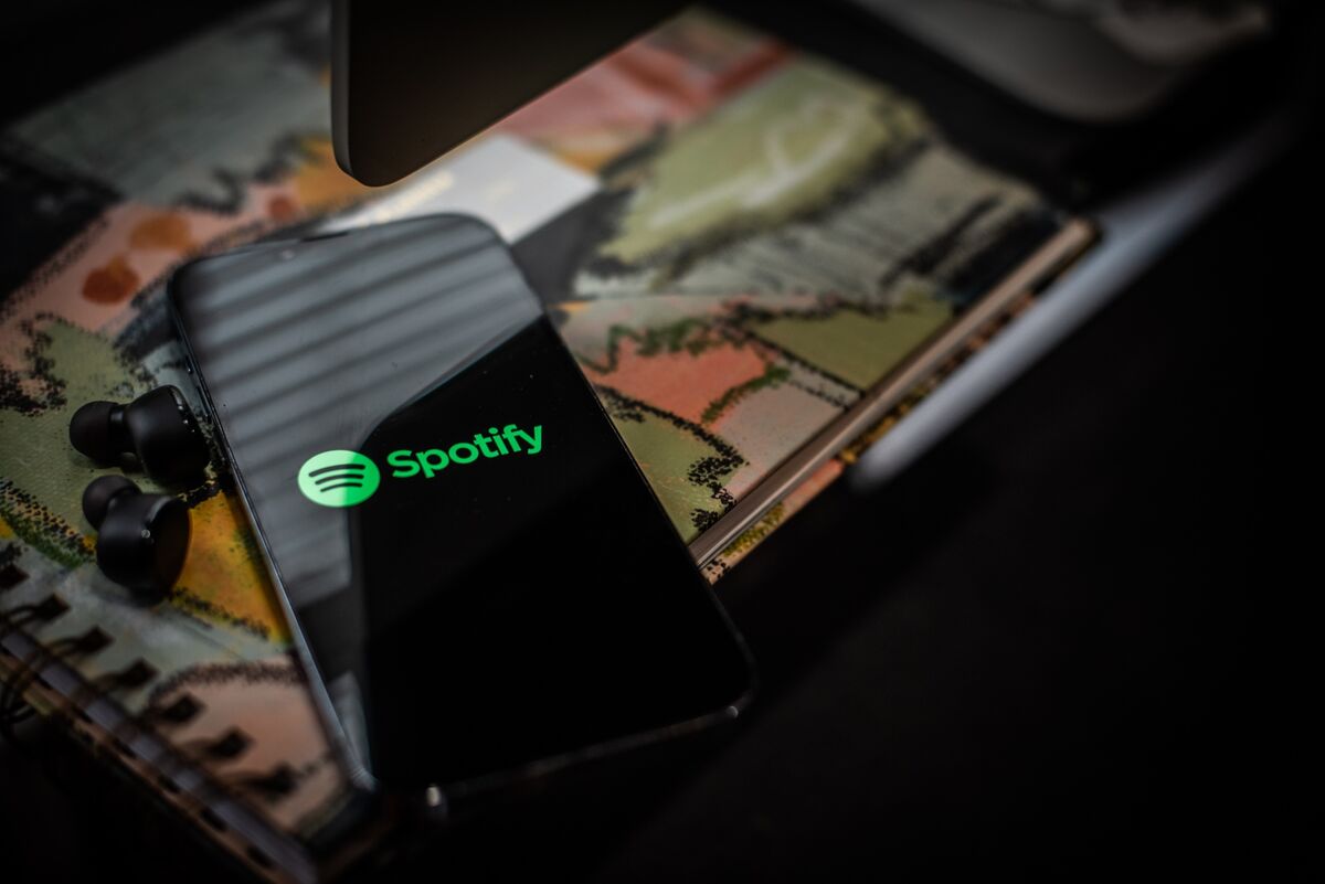 Spotify Says 25% of US, UK, Australia Subscribers Try Audiobooks - Bloomberg