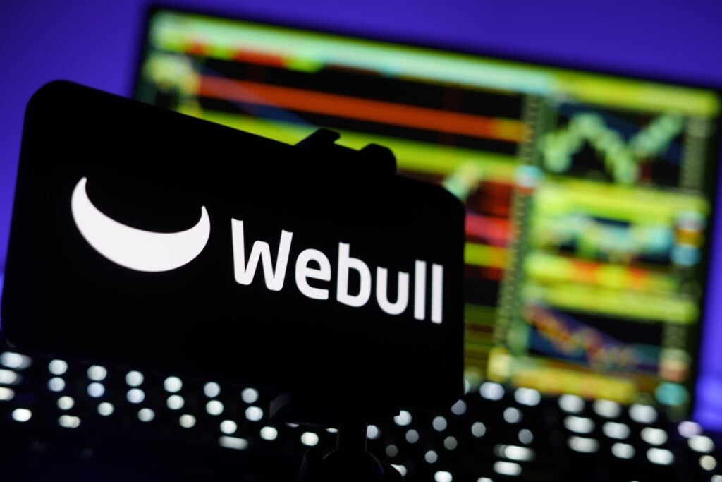 Webull Posts Q1 Revenue Beat, EPS In Line — Stock Fights Back