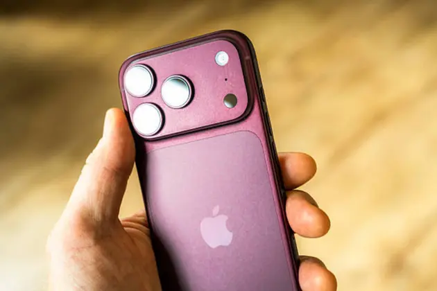 Apple falls, SpaceX spectrum deal pressures telecom stocks